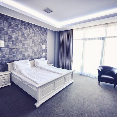 Hotel Spa Ice Resort Ghiroda Bagian luar foto