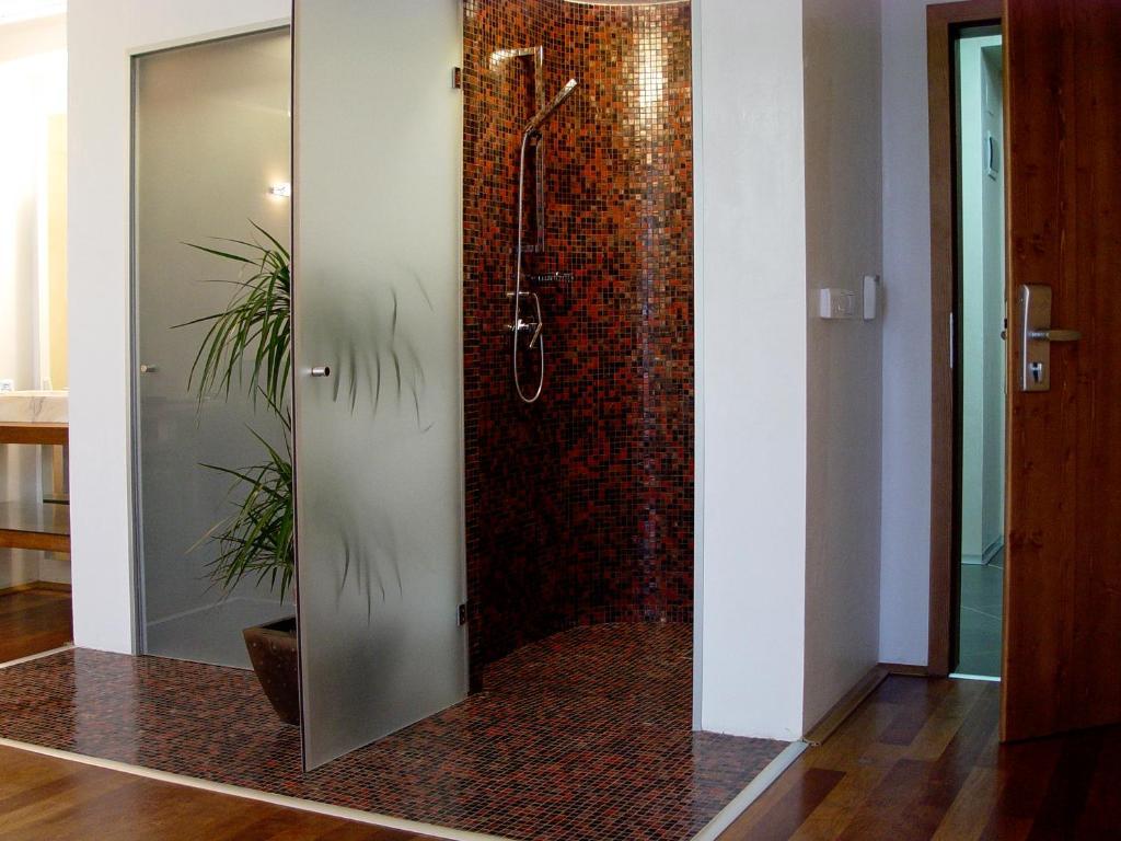 Hotel Spa Ice Resort Ghiroda Bagian luar foto