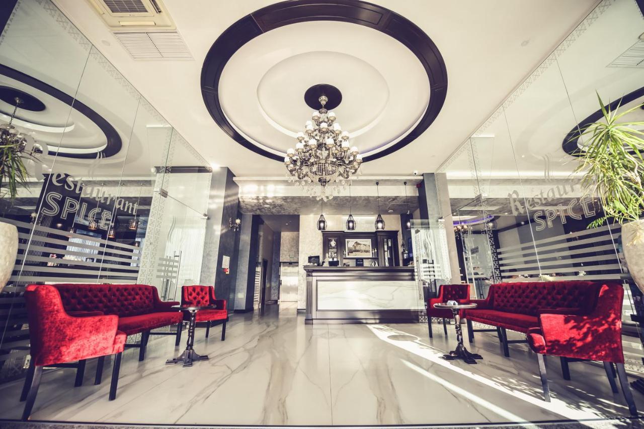 Hotel Spa Ice Resort Ghiroda Bagian luar foto