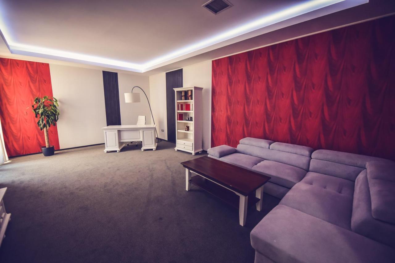 Hotel Spa Ice Resort Ghiroda Bagian luar foto