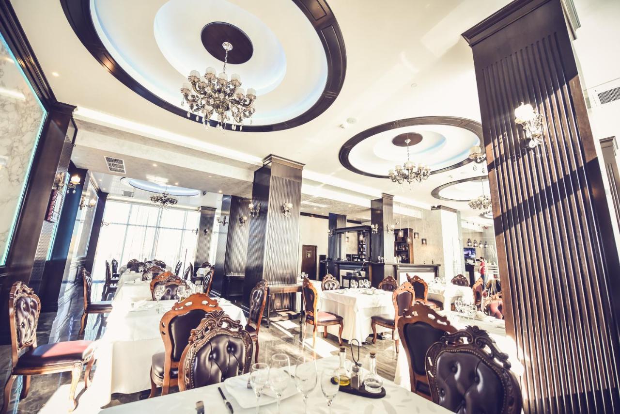 Hotel Spa Ice Resort Ghiroda Bagian luar foto